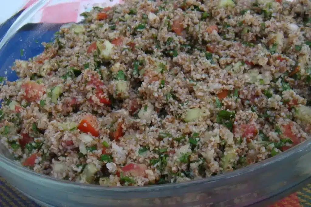 Receita de Salada Marroquina Levinha Pronta em 15 Minutos - Receitas e Cozinha