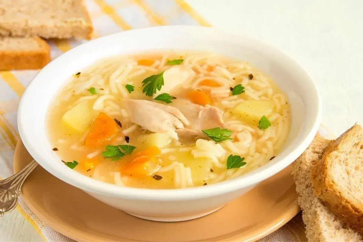 Sopa de Frango o Conforto e Sabor em Uma Panela