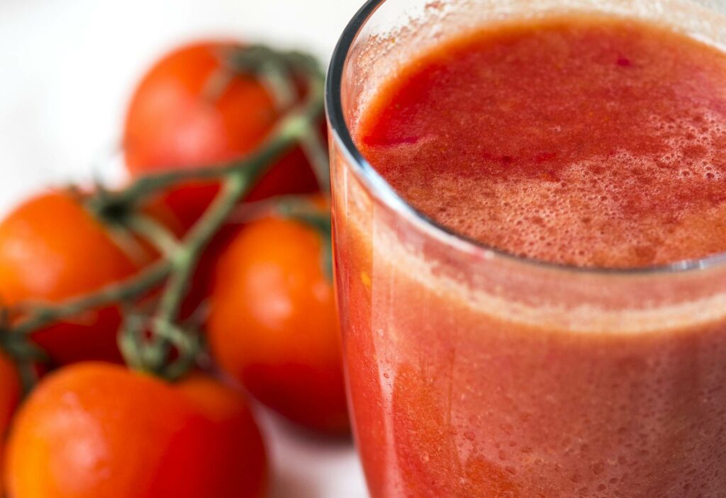 Receita de Suco de Tomate Refrescante e Super Nutritivo - Receitas e Cozinha