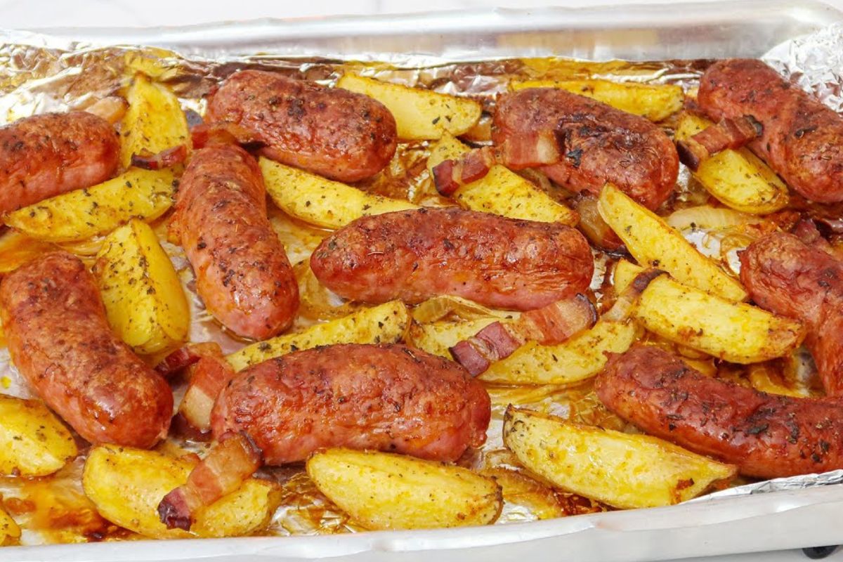 Linguiça Assada com Batata no Forno para Saborear